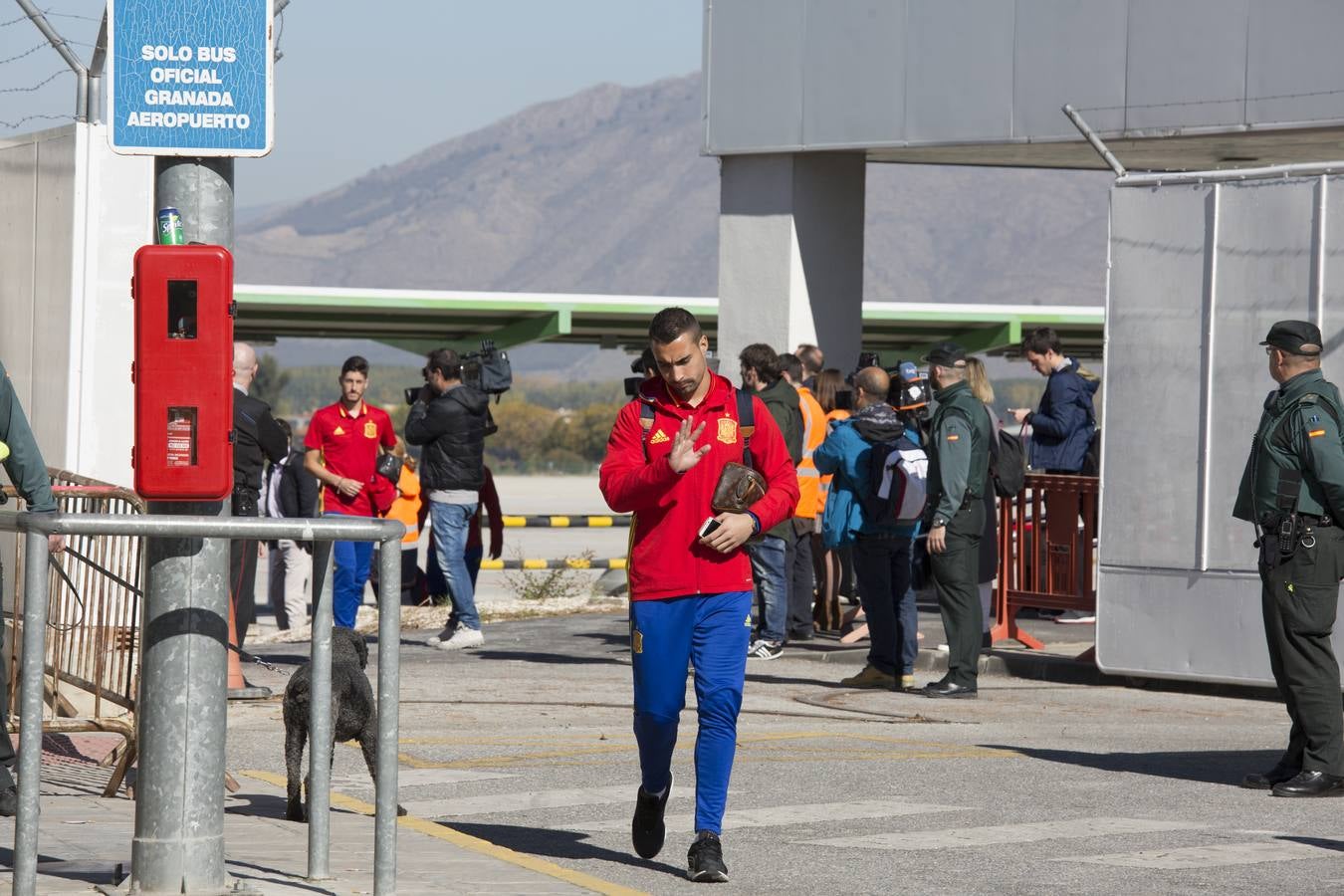 La selección española aterriza en Granada
