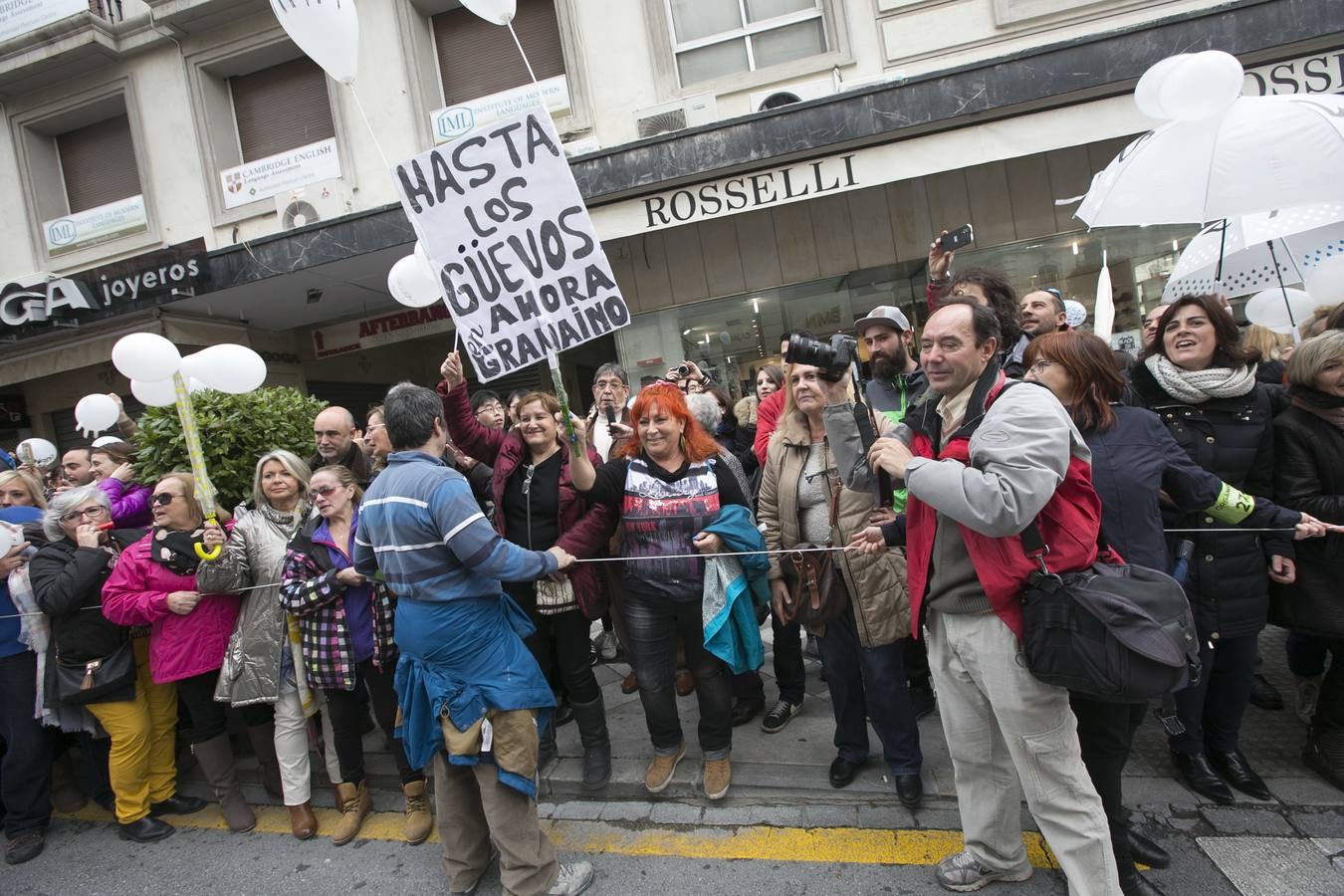 Granada vuelve a gritar para por su sanidad