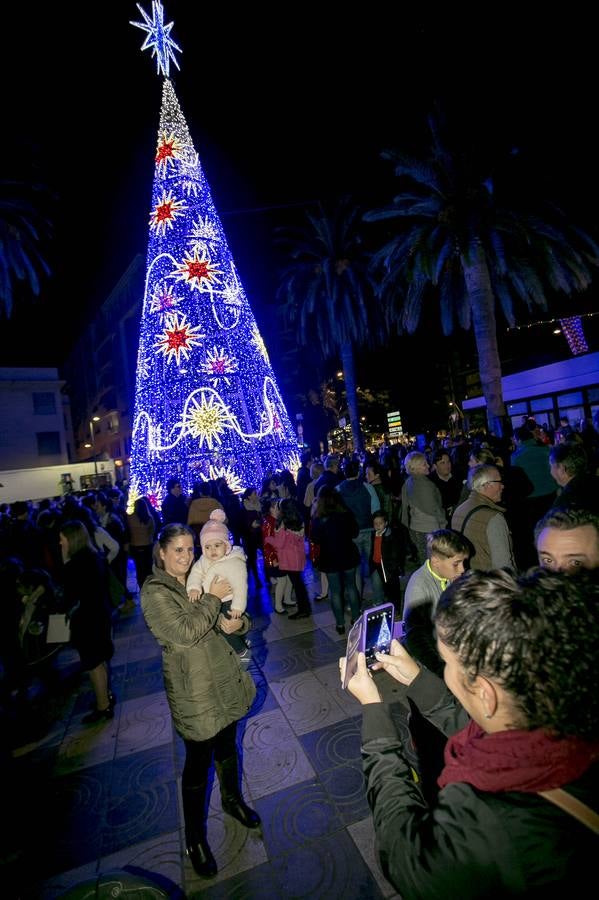 La Navidad se ilumina en la Costa a ritmo de gospel