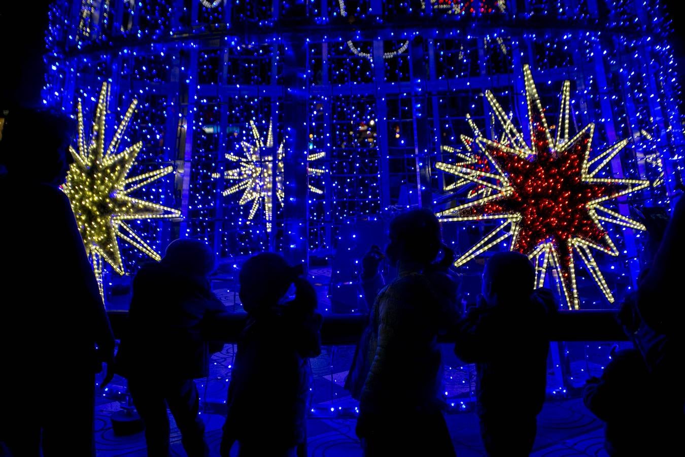 La Navidad se ilumina en la Costa a ritmo de gospel