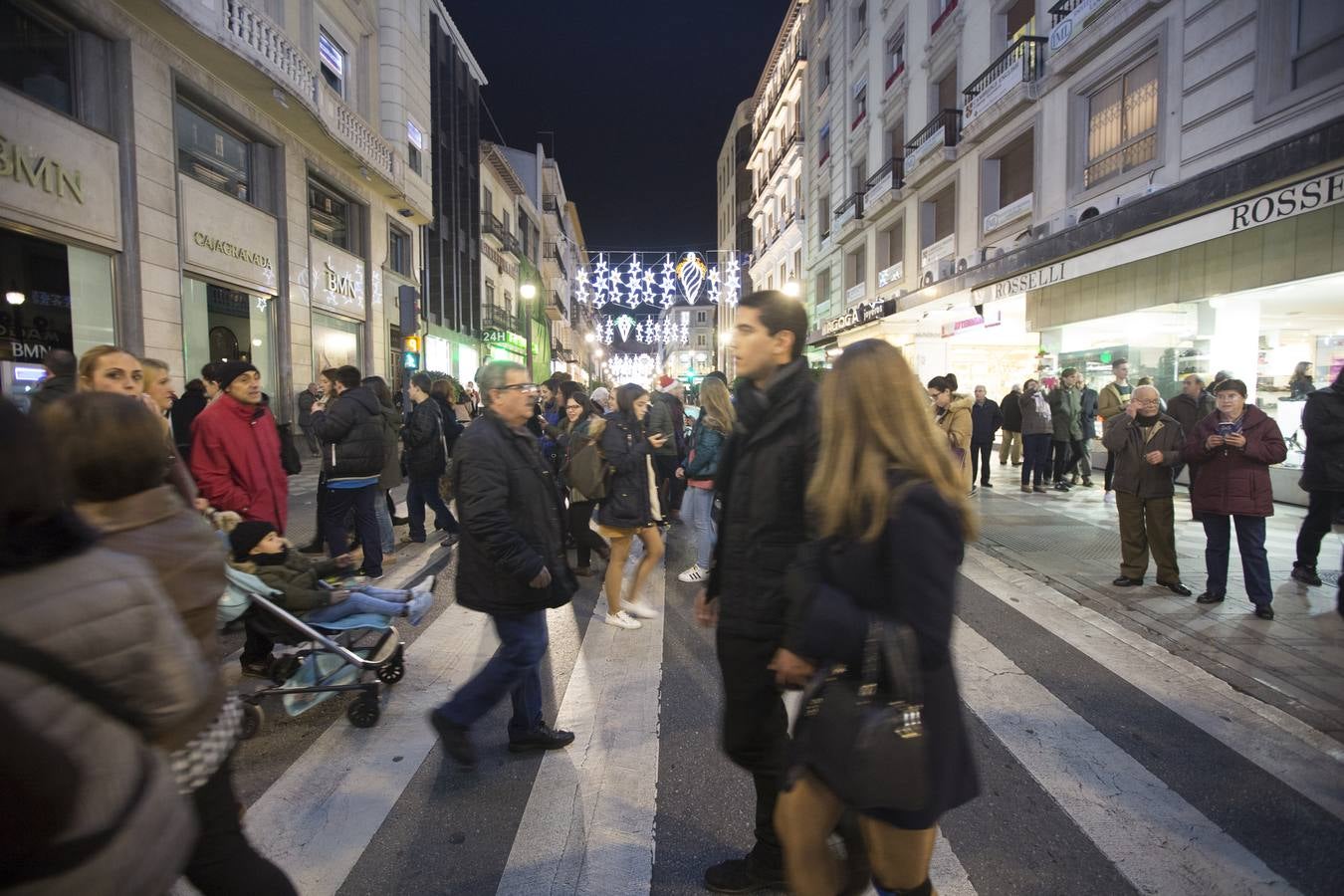 1,5 millones de &#039;leds&#039; iluminan la Navidad de Granada