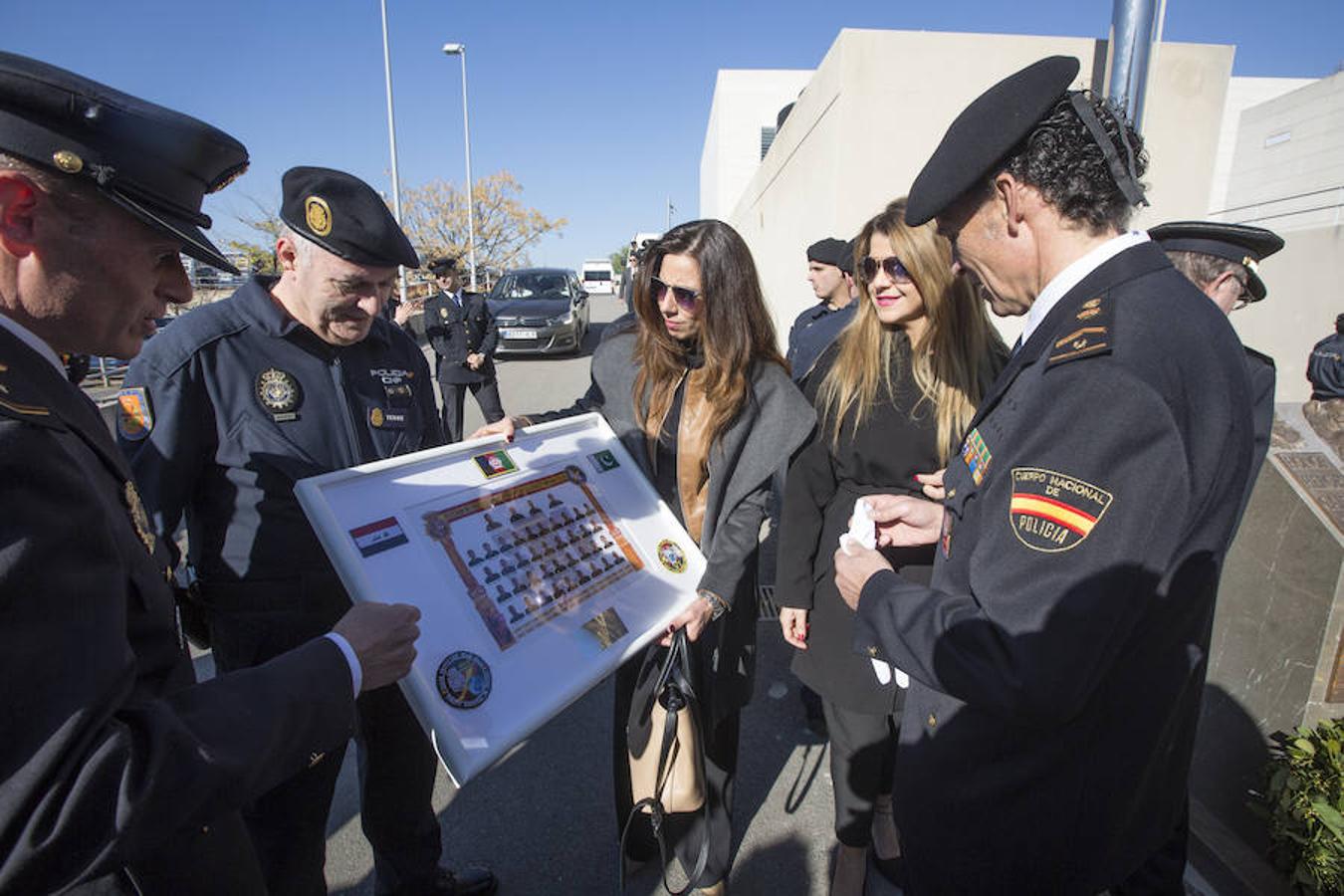 Homenaje a los policías caídos en acto de servicio