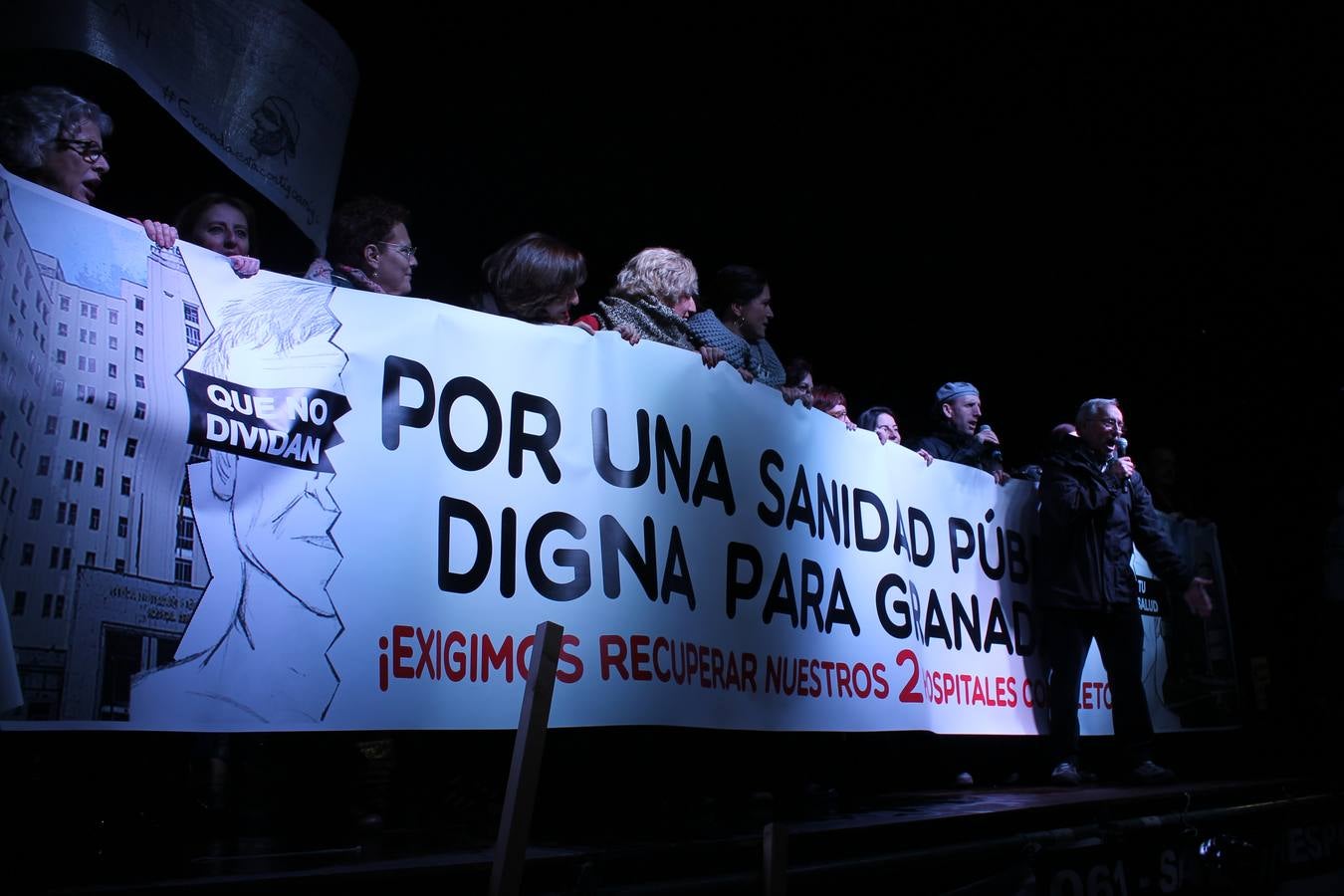 Unas 2.000 personas protestan en Jaén contra el «caos sanitario»