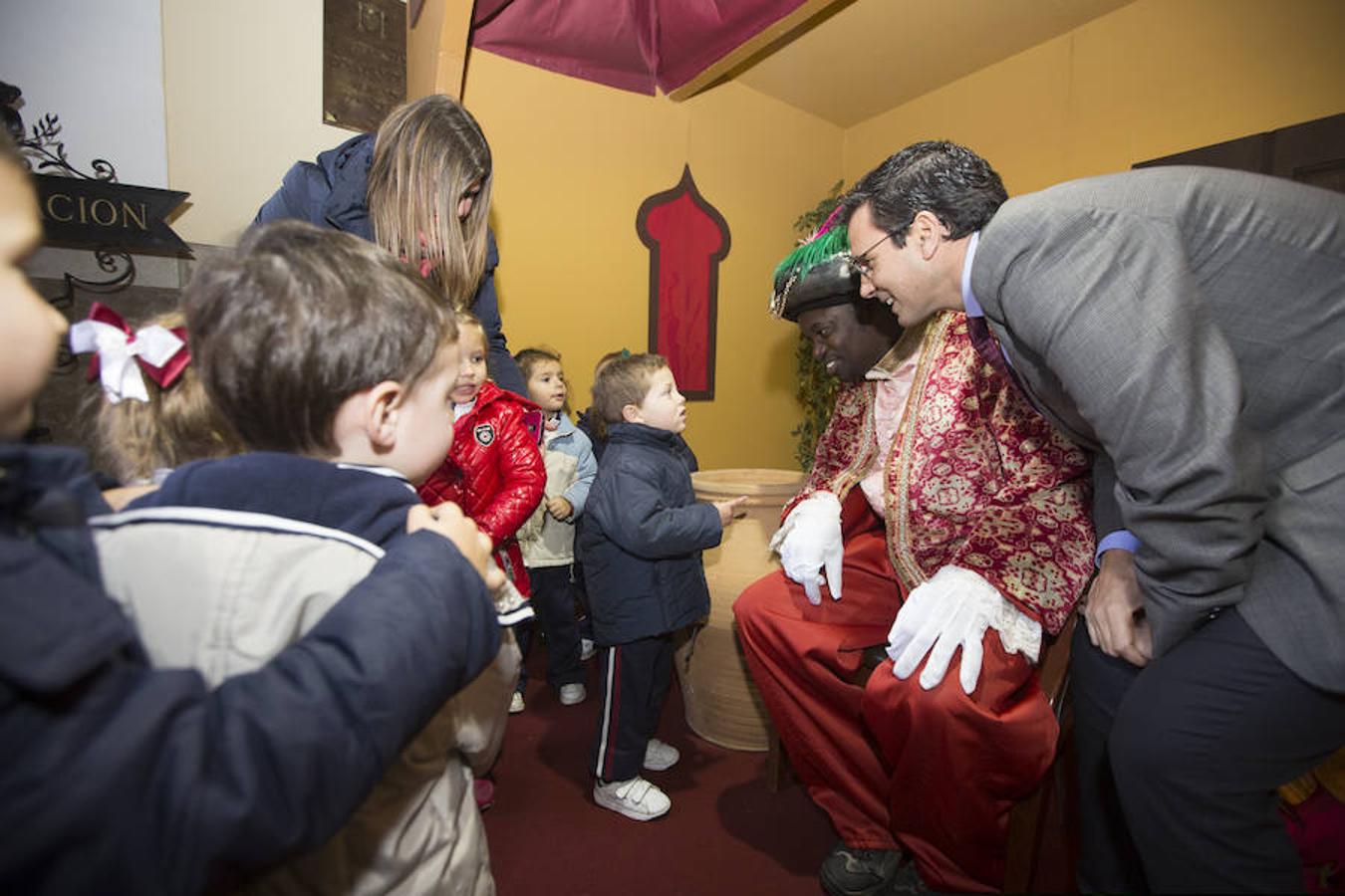El Cartero Real ya recibe a los niños por Navidad