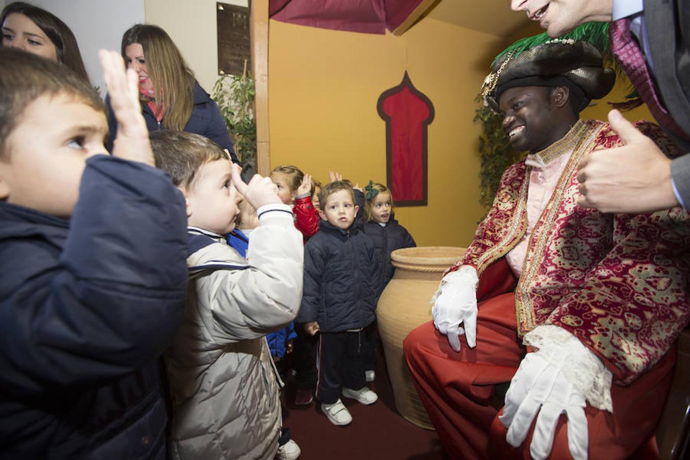 El Cartero Real ya recibe a los niños por Navidad