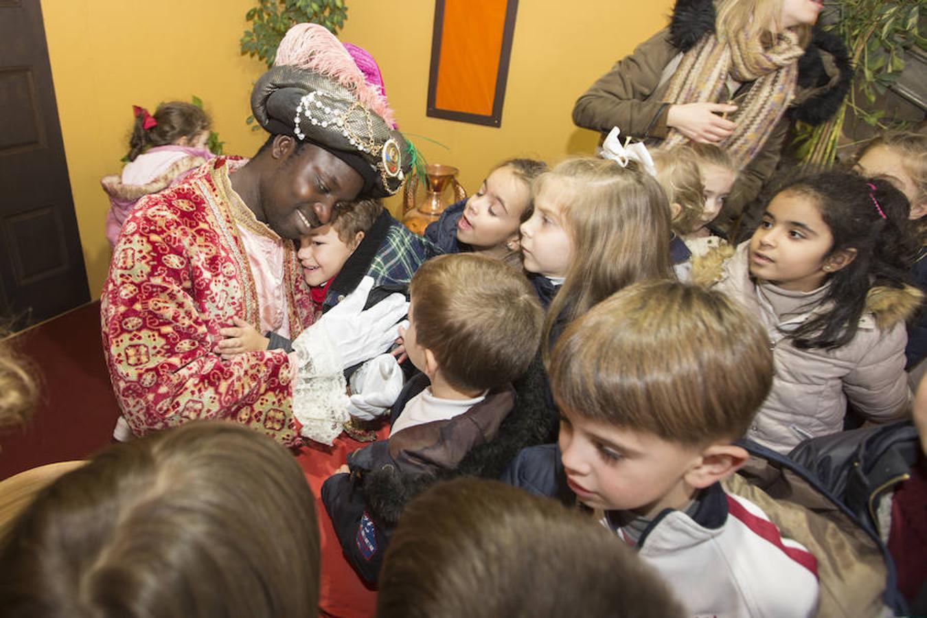 El Cartero Real ya recibe a los niños por Navidad