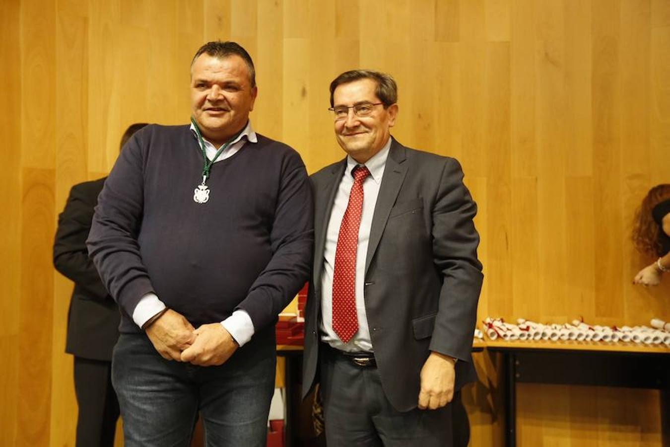 Medallas por un cuarto de siglo trabajando en Diputación
