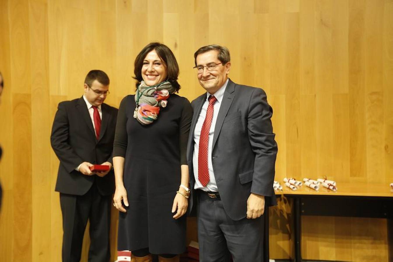 Medallas por un cuarto de siglo trabajando en Diputación