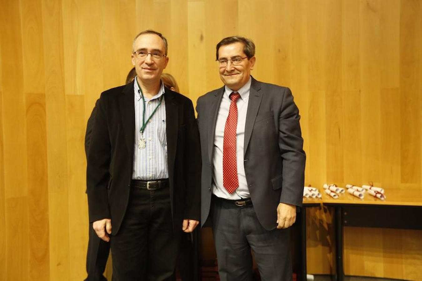 Medallas por un cuarto de siglo trabajando en Diputación