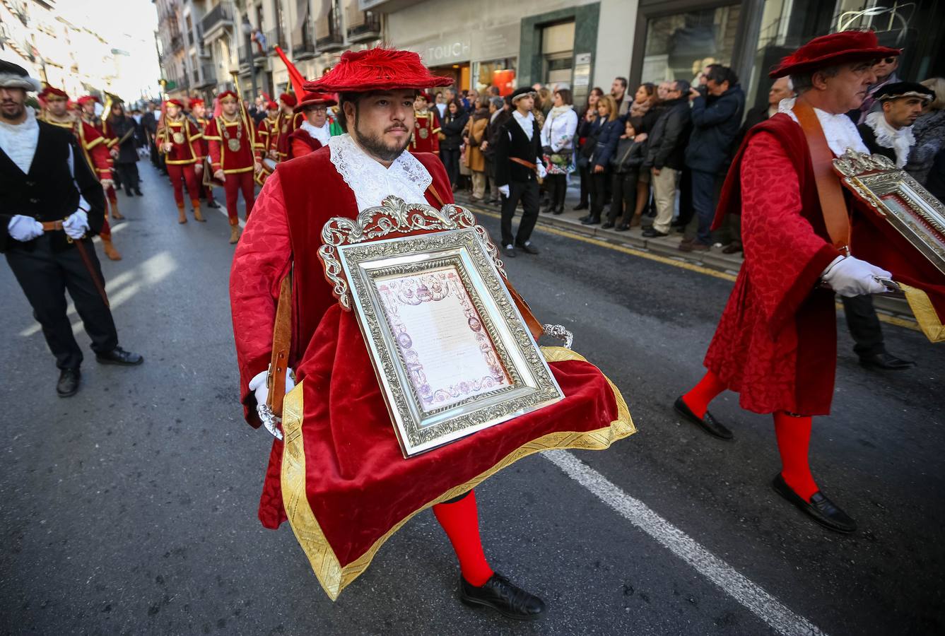 Granada celebra 525 aniversario de La Toma con un cruce de gritos sin incidentes