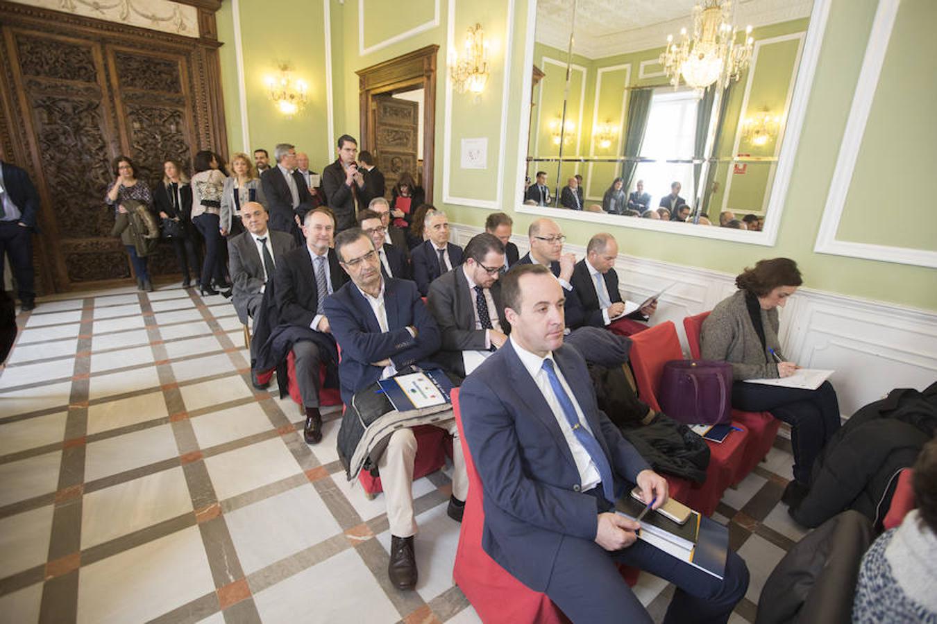 Las instituciones se conjuran en el I Foro Granada-Motril