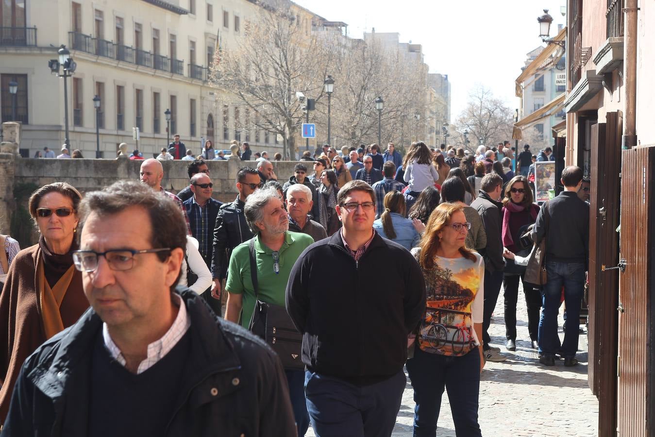 Granada se llena de turistas