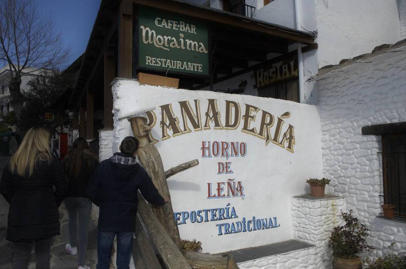 Lleno en Capileira por el Día de Andalucía