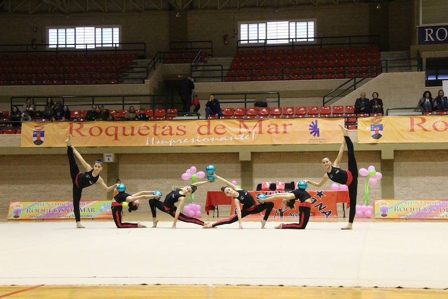 La Escuela de Gimnasia Rítmica de Roquetas de Mar celebró una gran exhibición