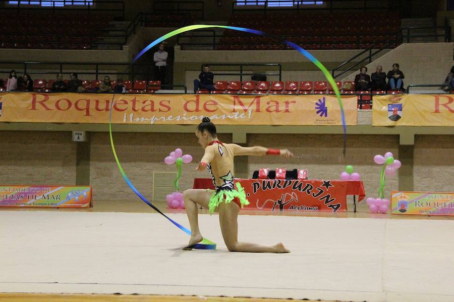 La Escuela de Gimnasia Rítmica de Roquetas de Mar celebró una gran exhibición