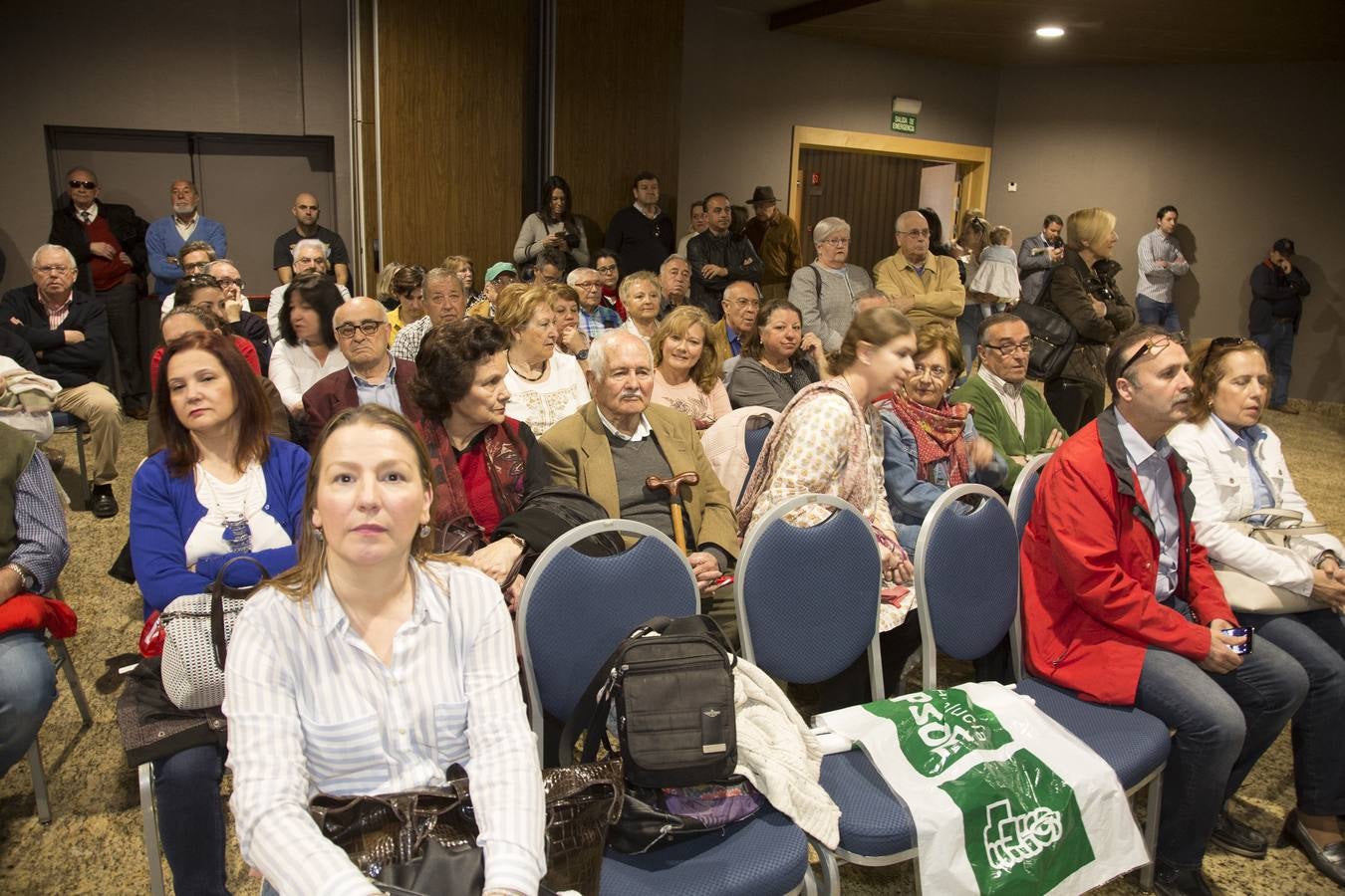Baño de masas de Pedro Sánchez en Granada