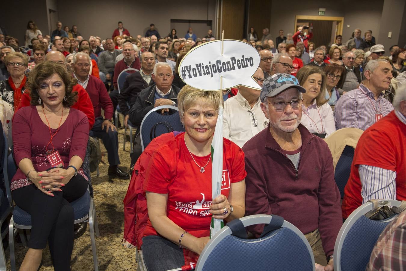 Baño de masas de Pedro Sánchez en Granada