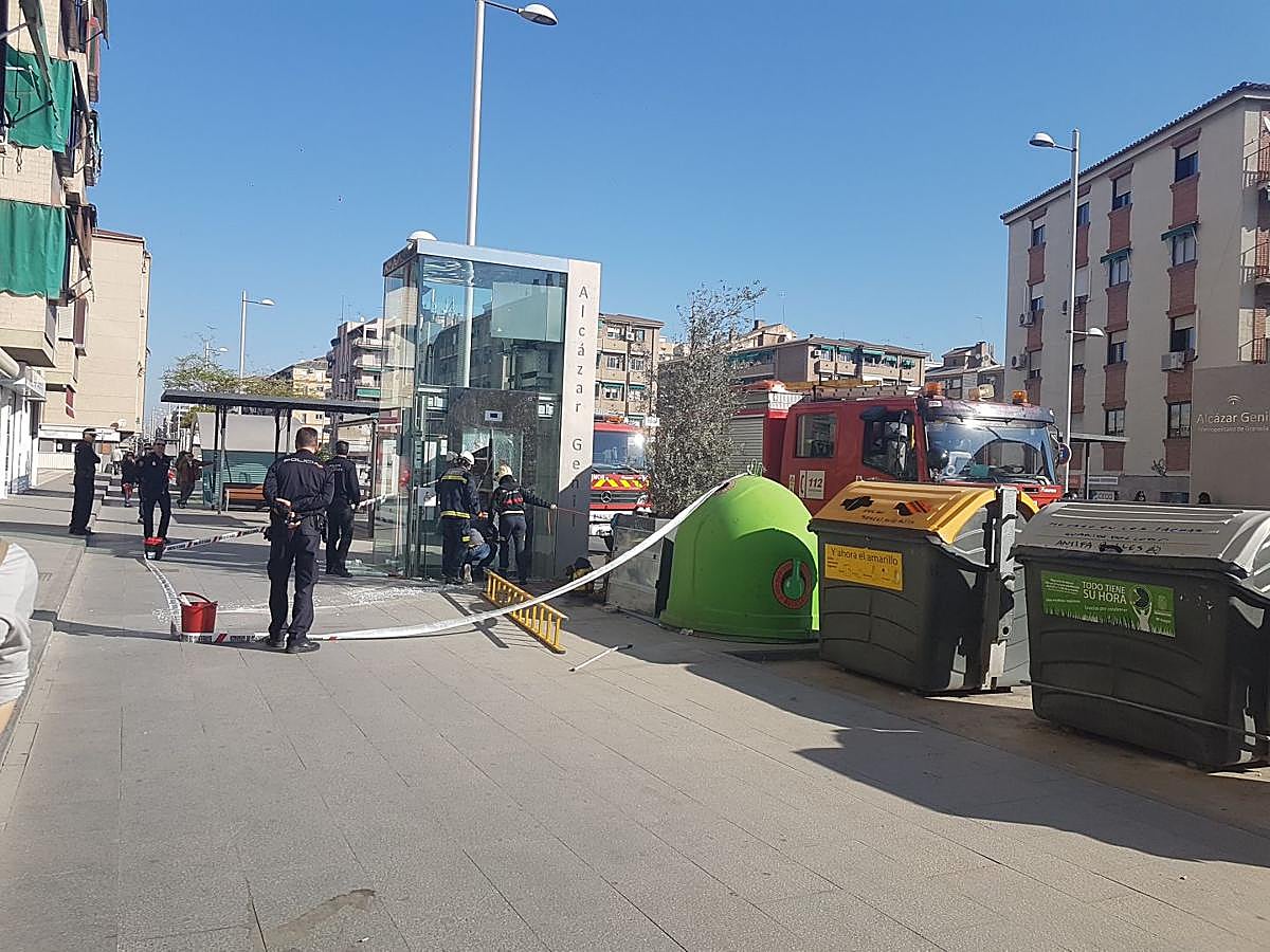 Fallece un obrero en la estación de metro de Alcázar de Genil