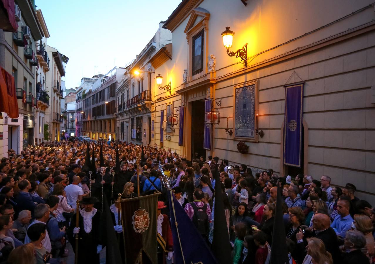 Campanas de luto para el Sagrado Protector