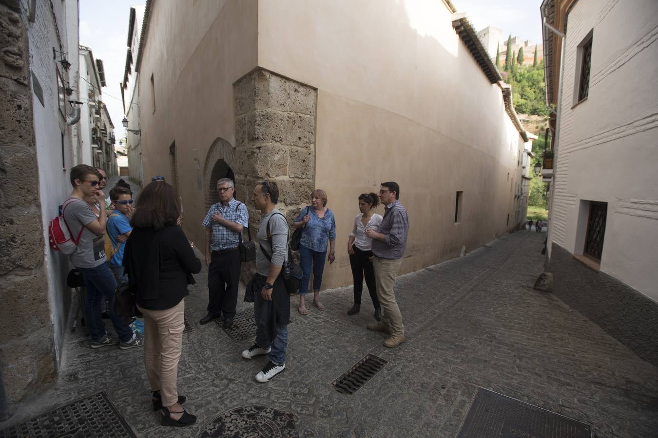 Las colas adornan el Día de los Monumentos