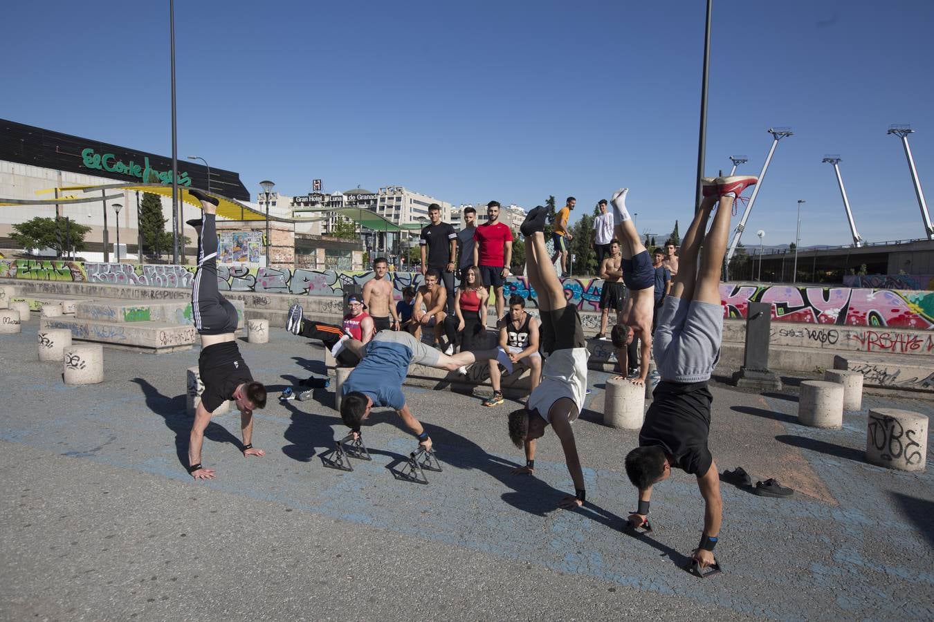 Street Workout, la otra vida del botellódromo