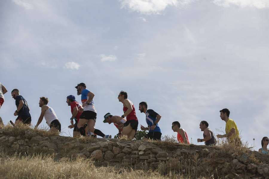 Al lado de la muralla