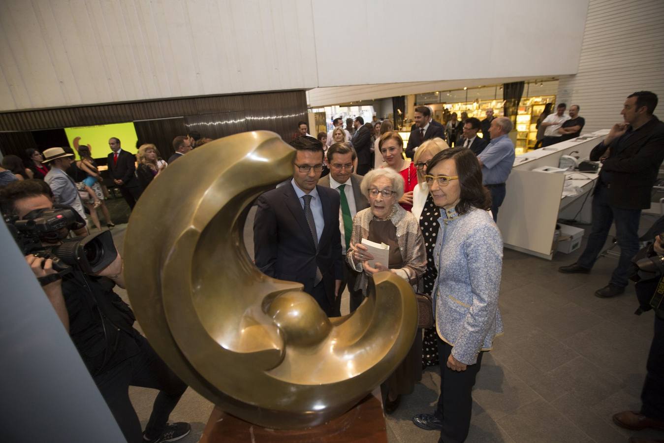 Ida Vitale recalca el poder hipnótico de Federico al recoger el Premio García Lorca