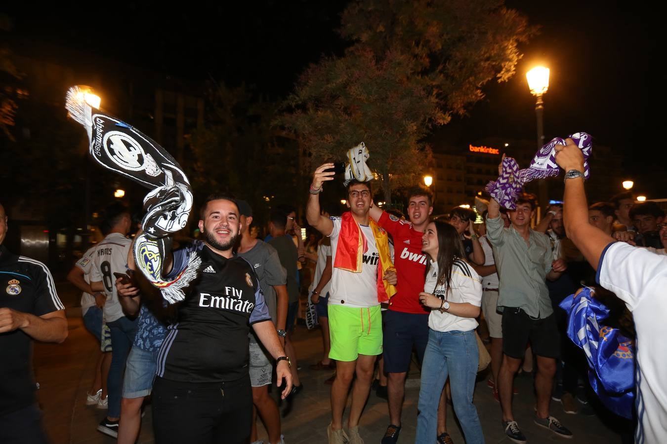 Granada celebra la victoria del Real Madrid