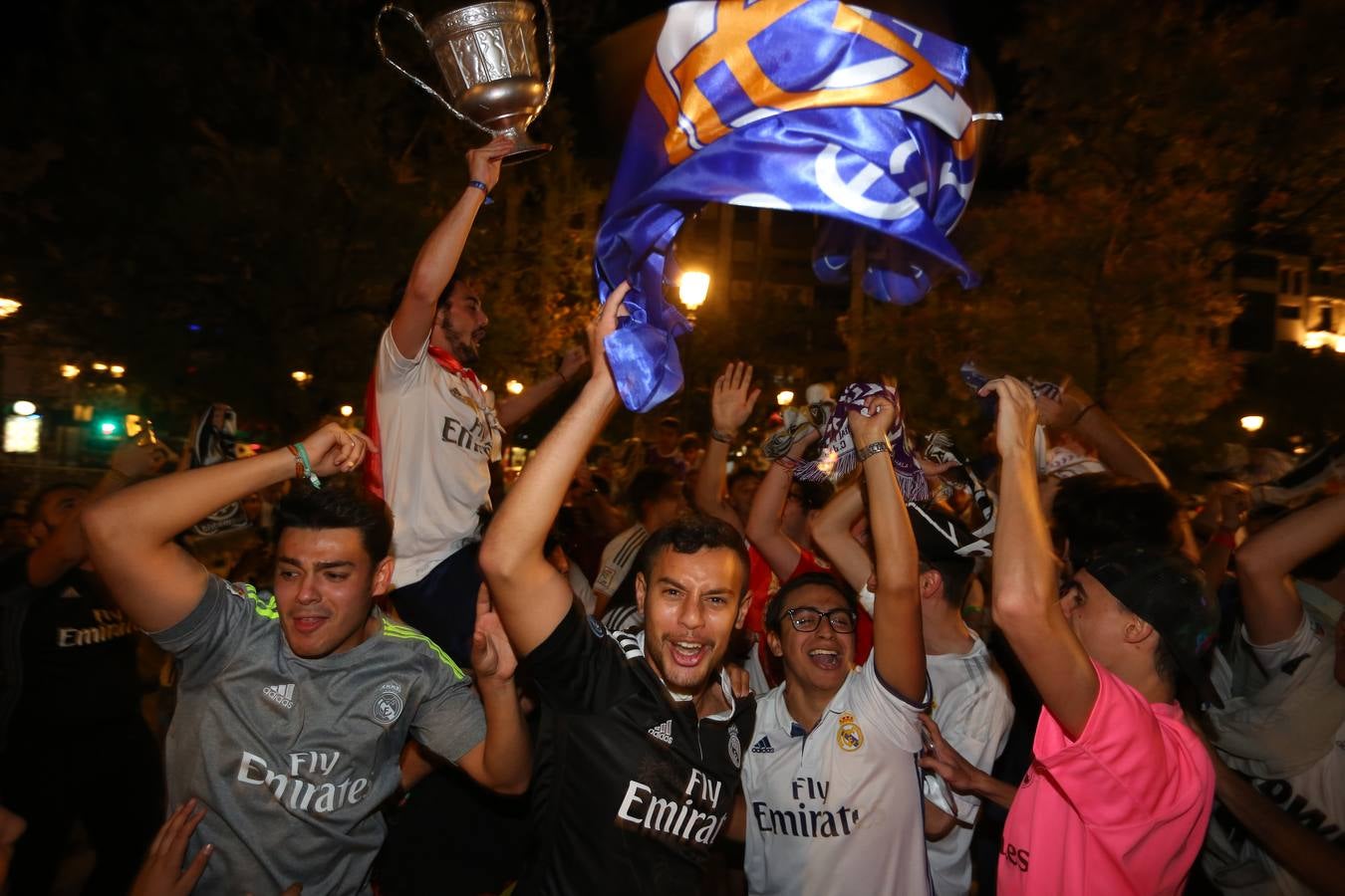 Granada celebra la victoria del Real Madrid