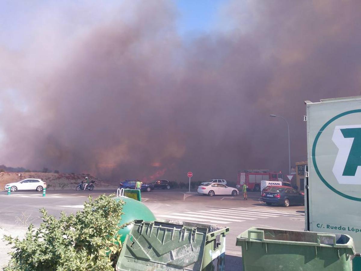 Se desata un incendio en Huércal de Almería