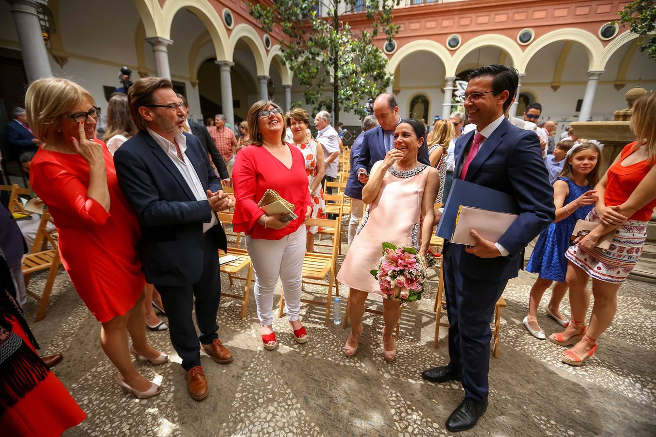 &quot;¡Granadinos! Fe y jolgorio, y a disfrutar la fiesta&quot;