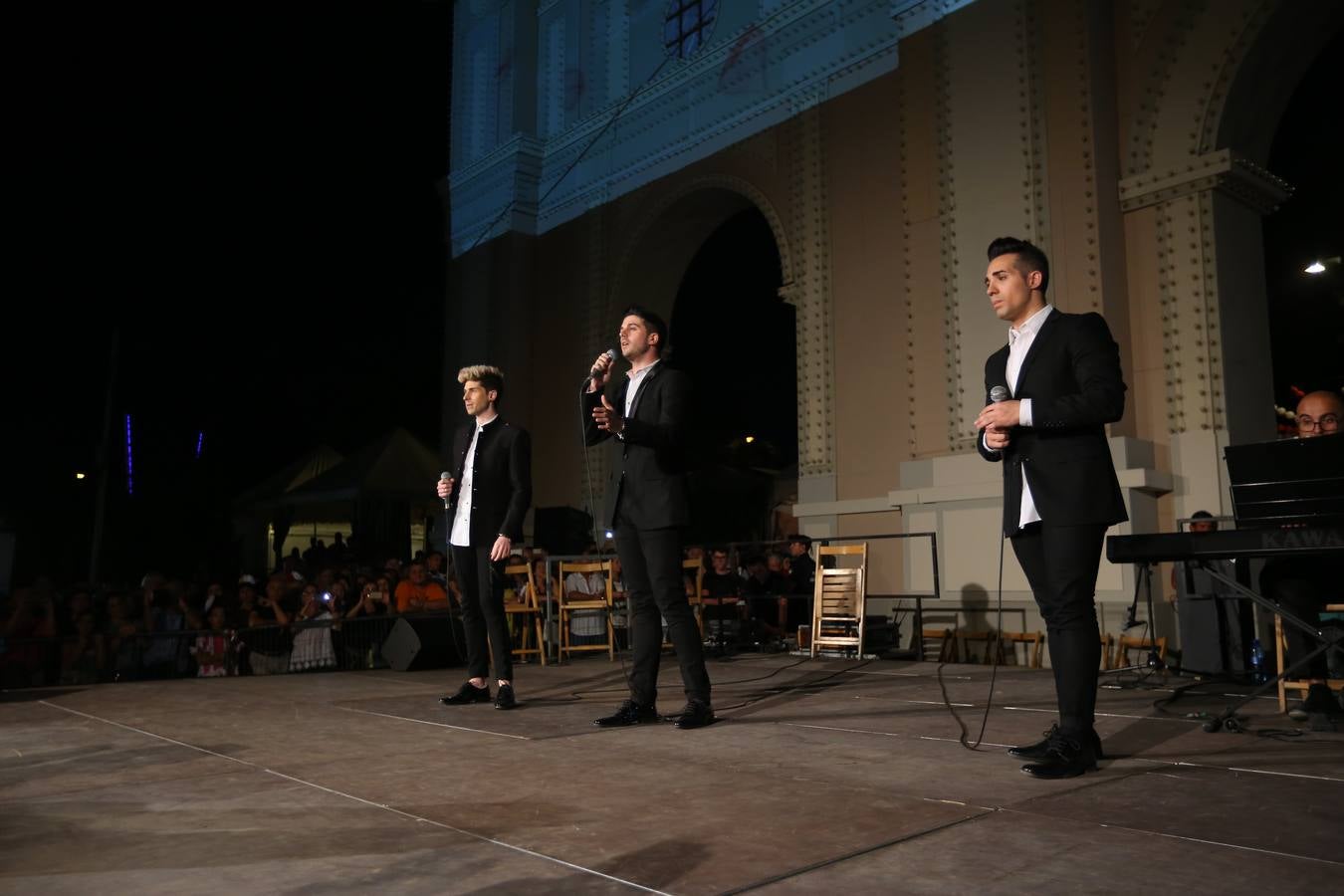 Brilla de noche más que el sol