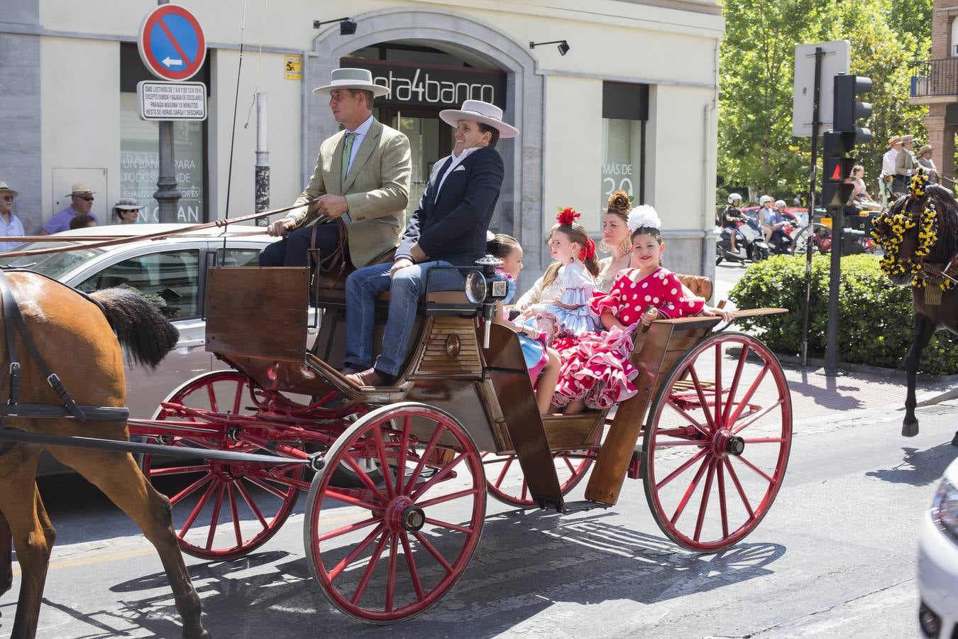 Resacón en la feria.... mogollón en la playa