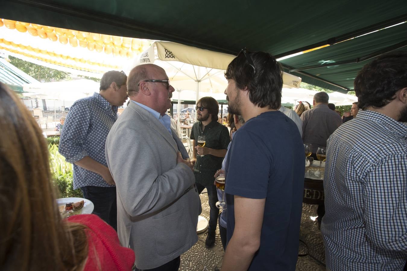 Y aquí estamos de nuevo