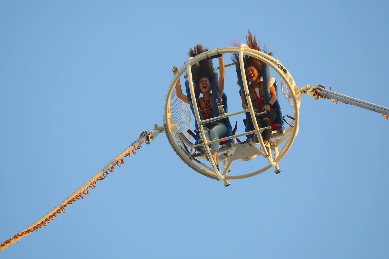 Arriba y abajo a grito pelado