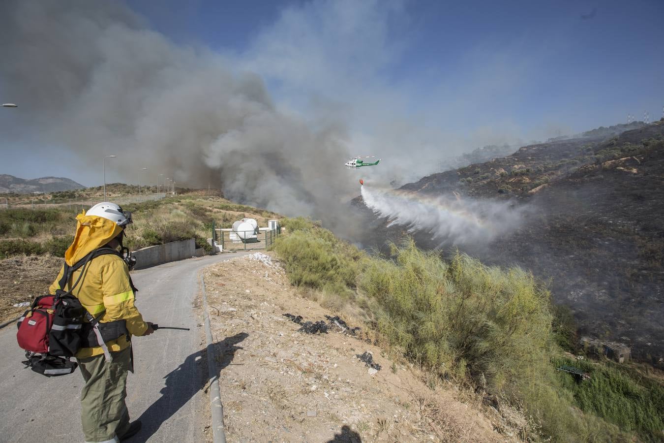 Las imágenes del incendio en el barranco de San Jerónimo