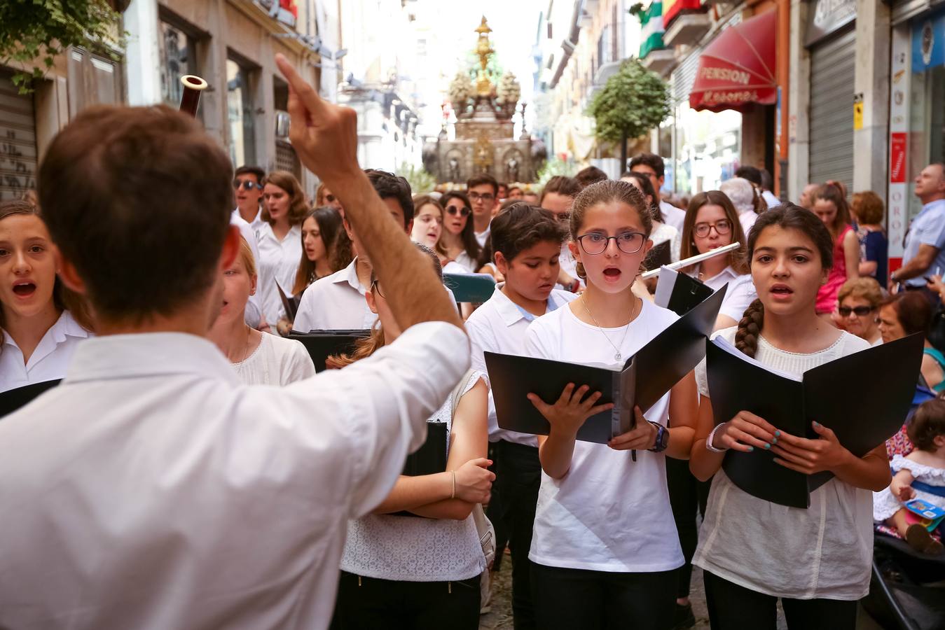 Ambiente durante la procesión del Corpus