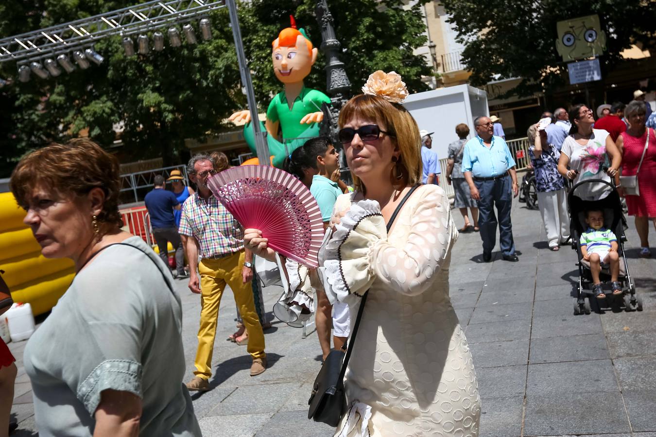 Ambiente en el centro de Granada durante el jueves de Corpus