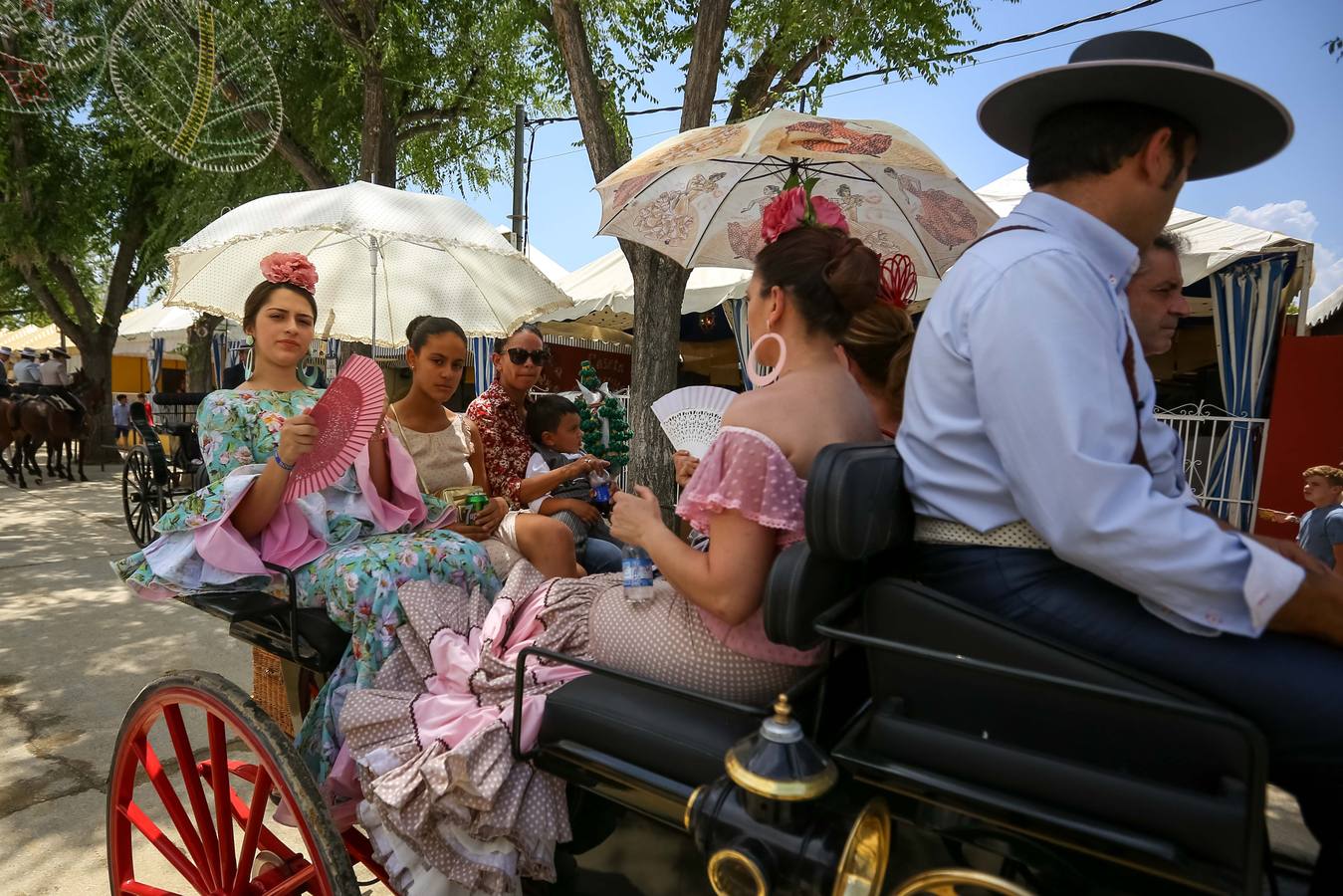 Ambiente en el ferial de Almanjáyar