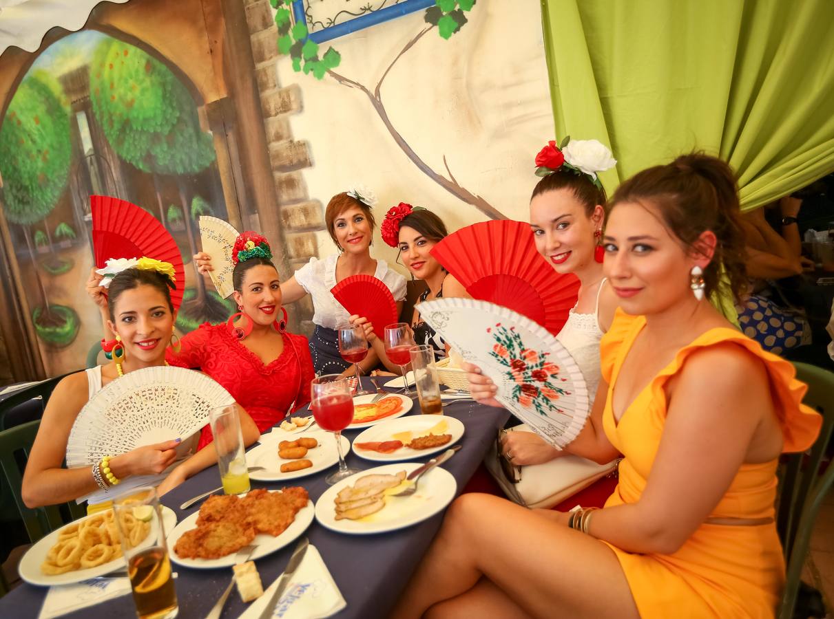 Ambiente en el ferial de Almanjáyar