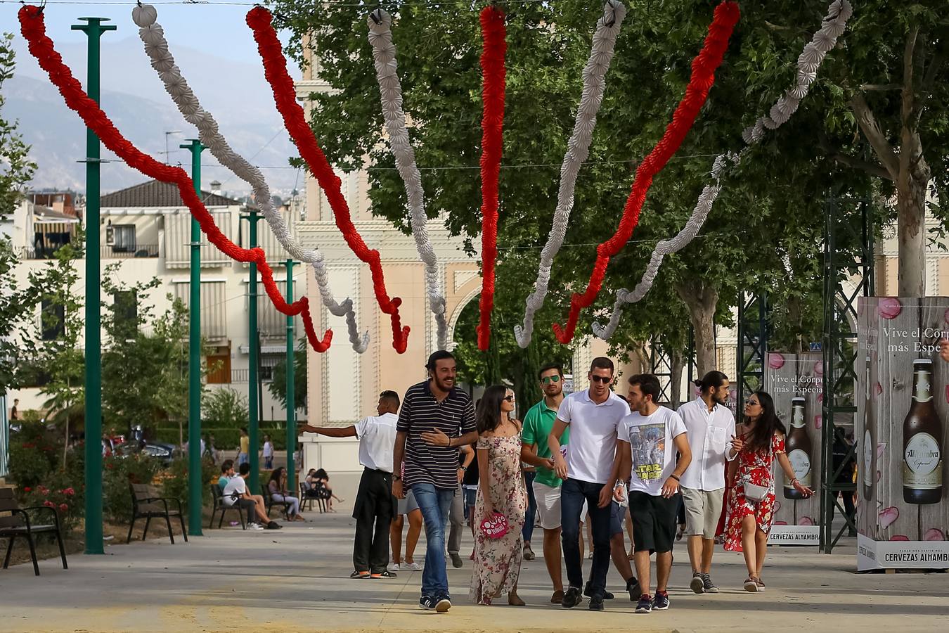 Los granadinos desafían al calor el miércoles de Corpus