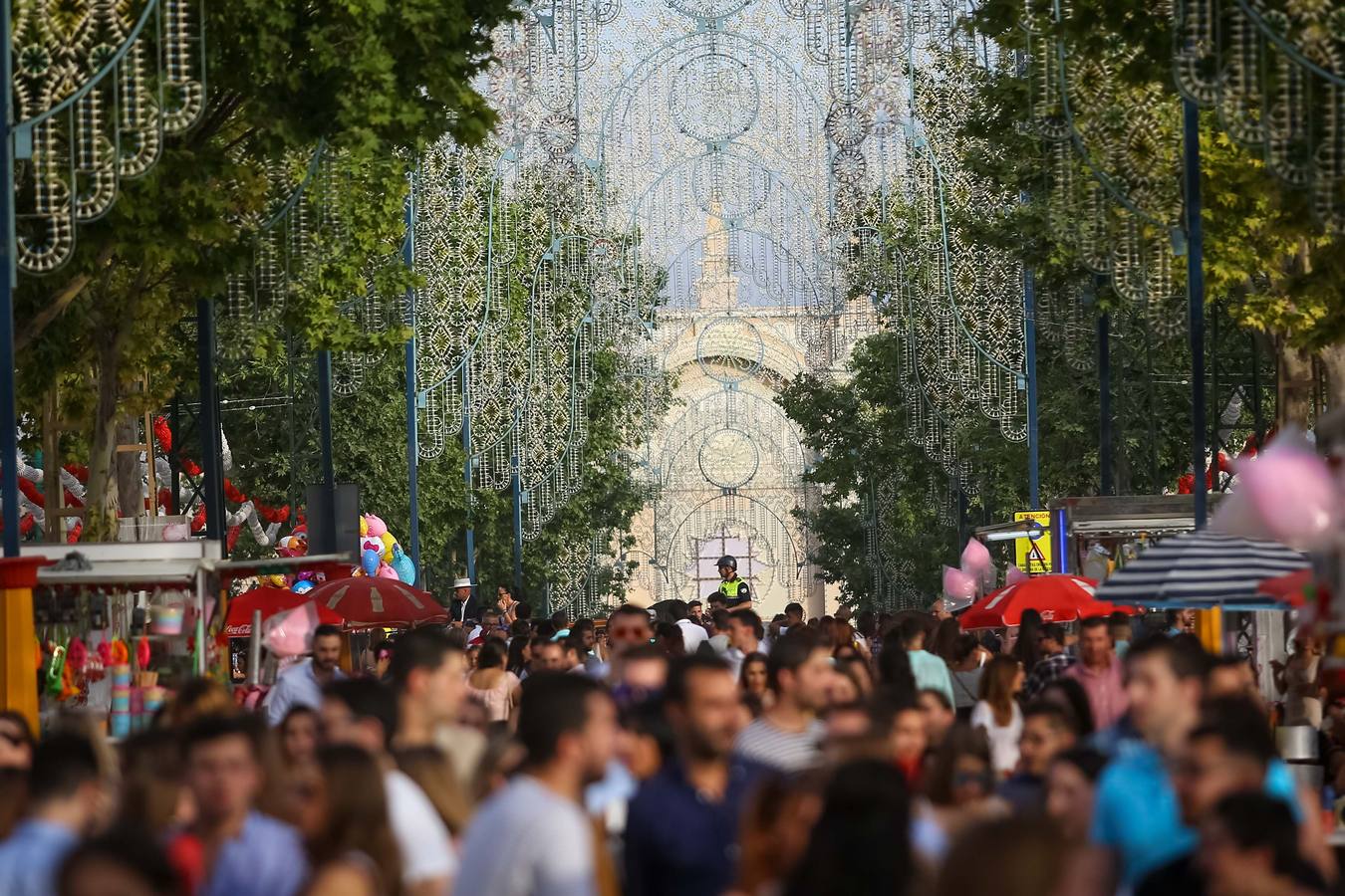 Los granadinos desafían al calor el miércoles de Corpus