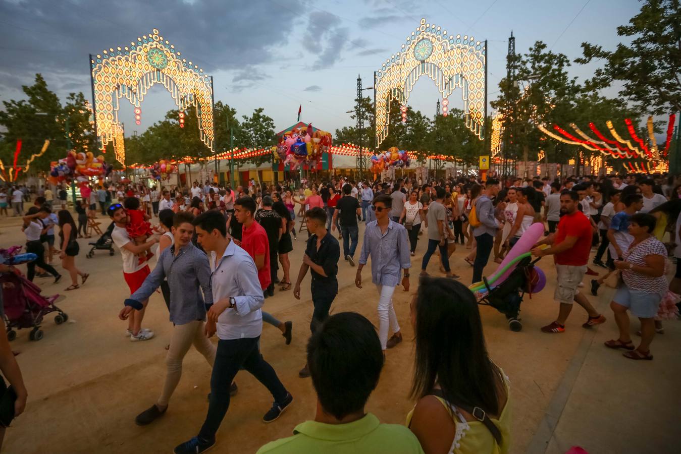 Los granadinos desafían al calor el miércoles de Corpus