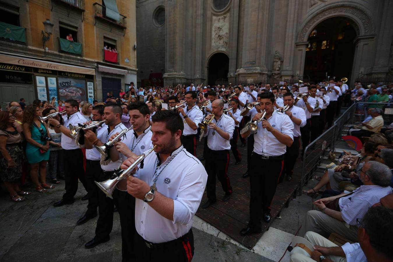 La procesión marca el día grande del Corpus (II)