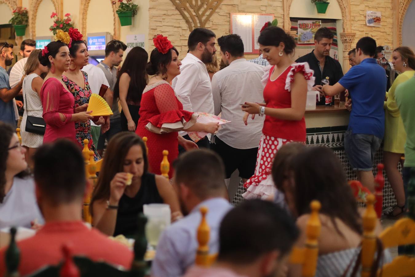 El jueves de Corpus se vive de noche en el ferial