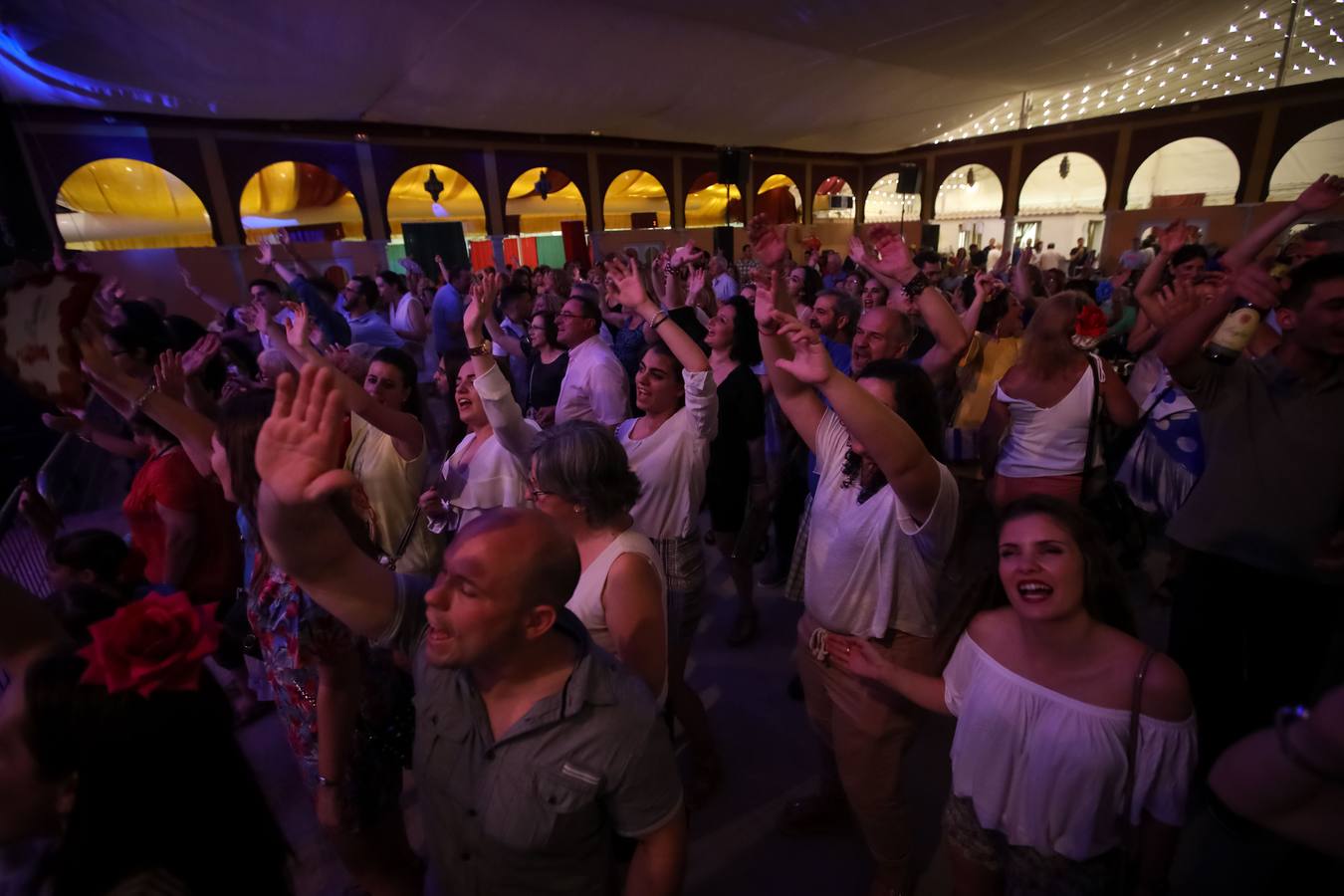 El jueves de Corpus se vive de noche en el ferial