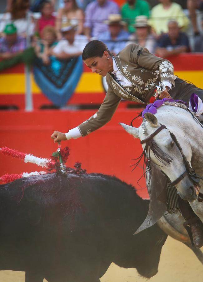 A pie por la Puerta Granda