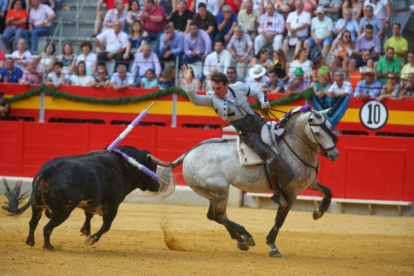 A pie por la Puerta Granda