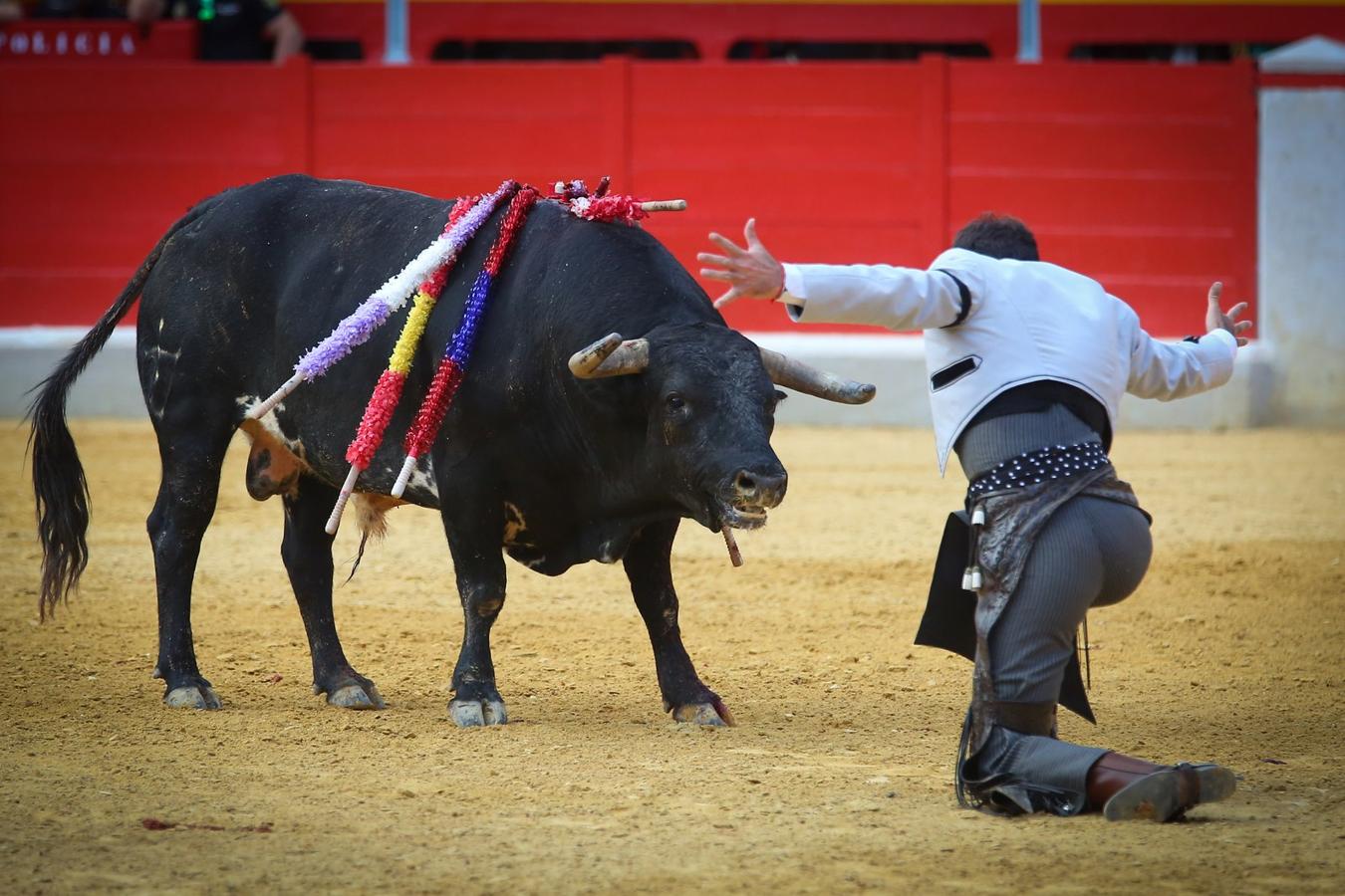 A pie por la Puerta Granda