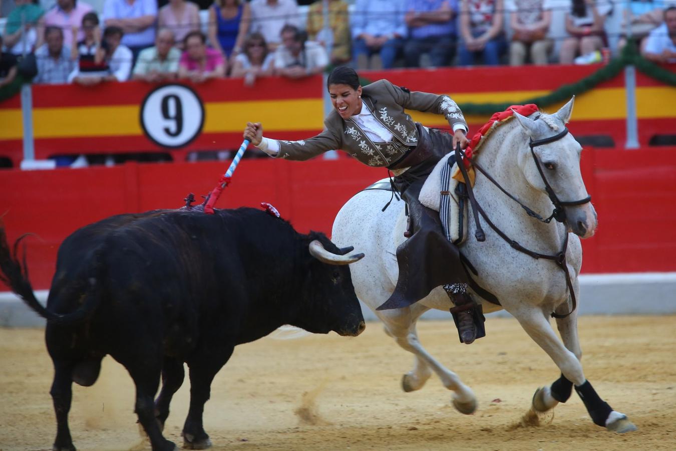 A pie por la Puerta Granda